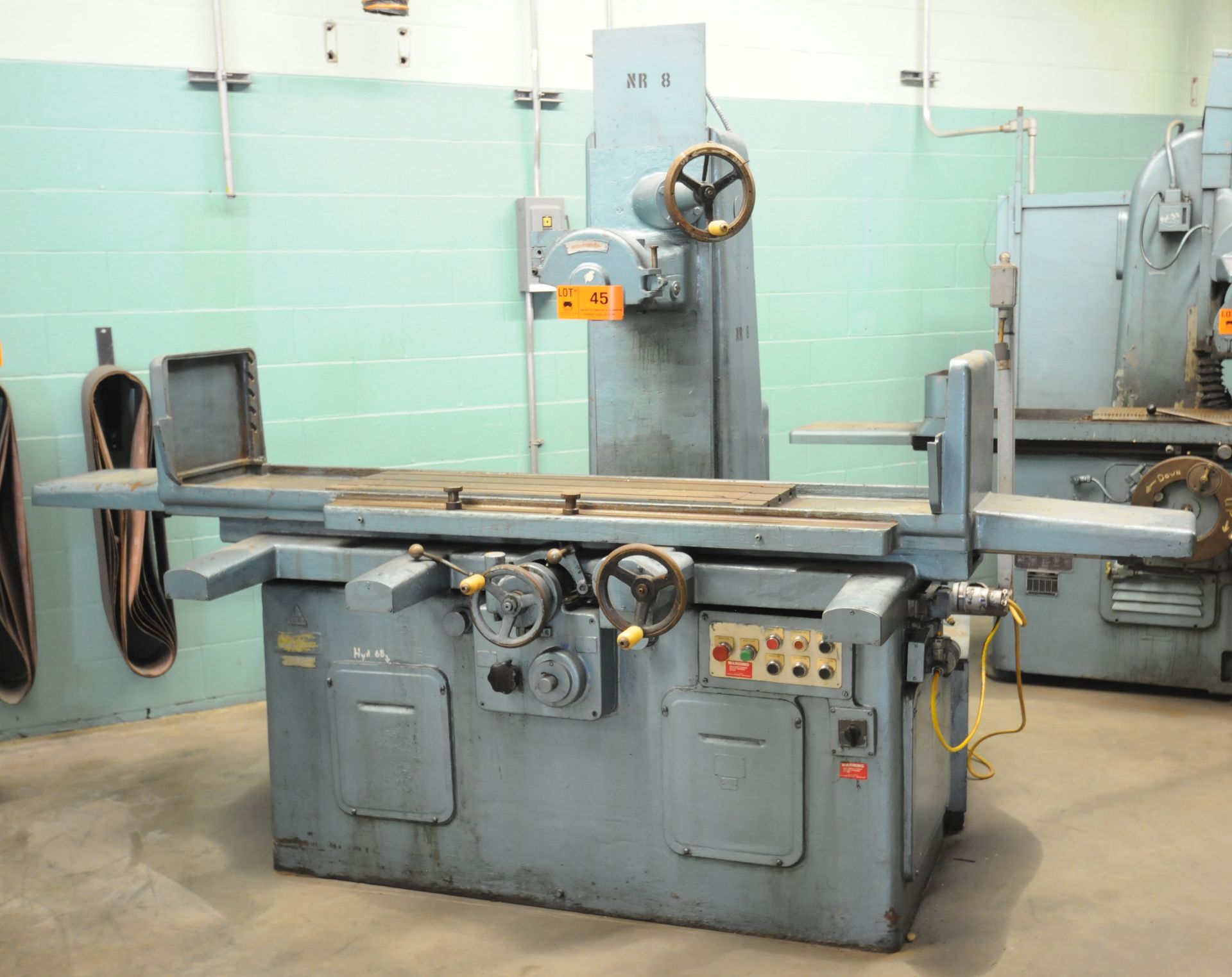 TOS BTH300 HYDRAULIC SURFACE GRINDER WITH 45" X 12" TABLE, 12" GRINDING WHEEL, INCRIMENTAL DOWNFEED,