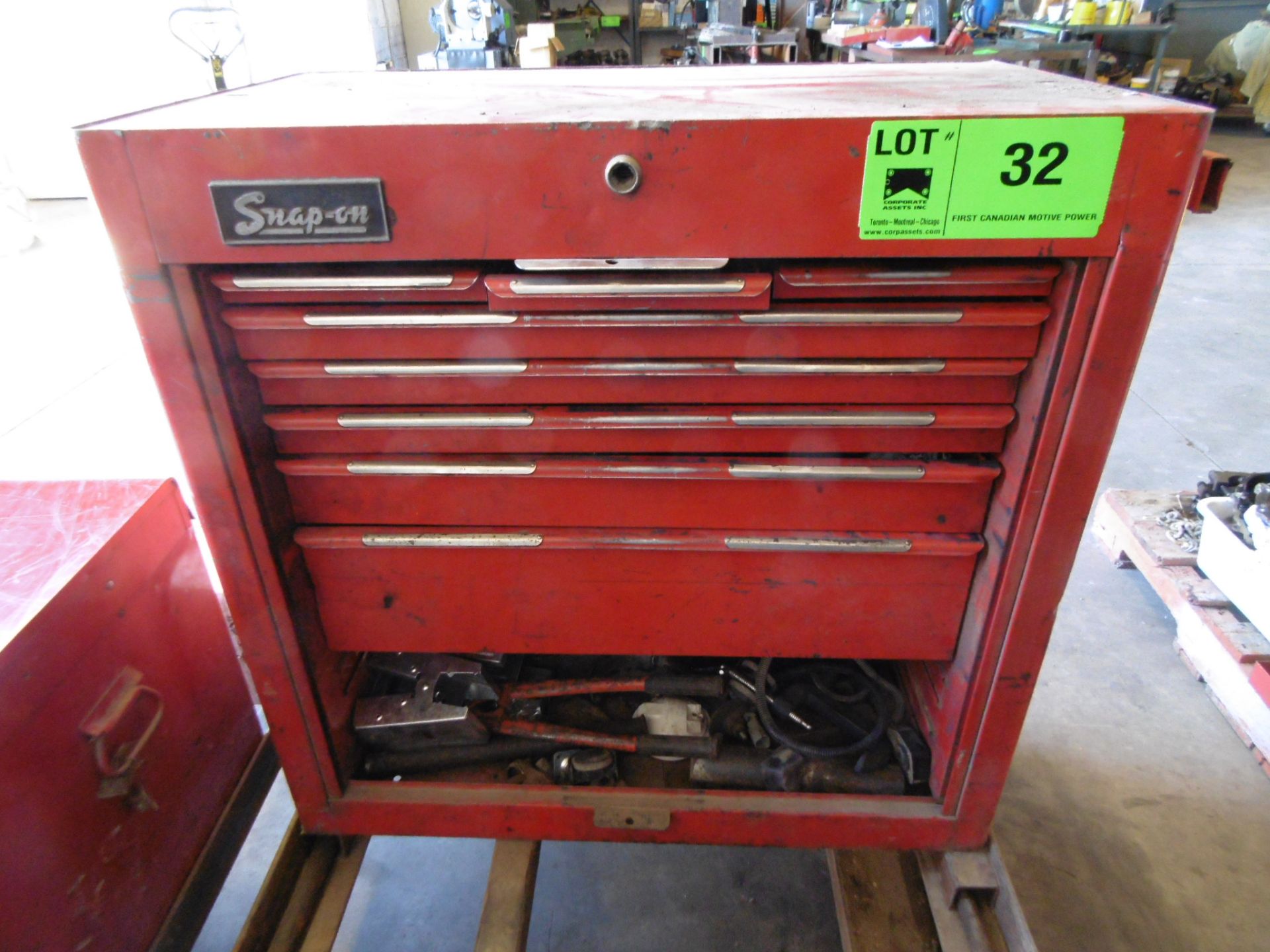 SNAP-ON TOOL BOX