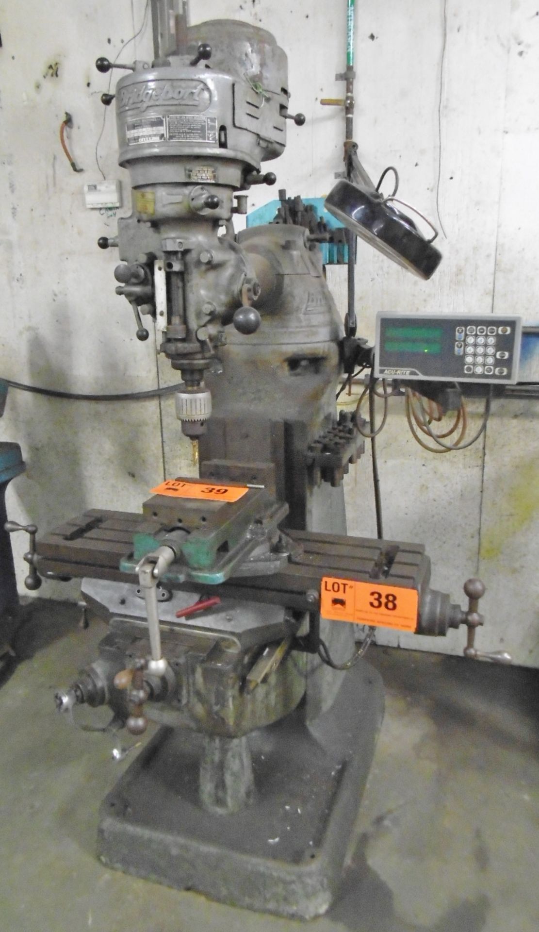 BRIDGEPORT J-SERIES RAM TYPE VERTICAL MILL S/N 20994 (CI)