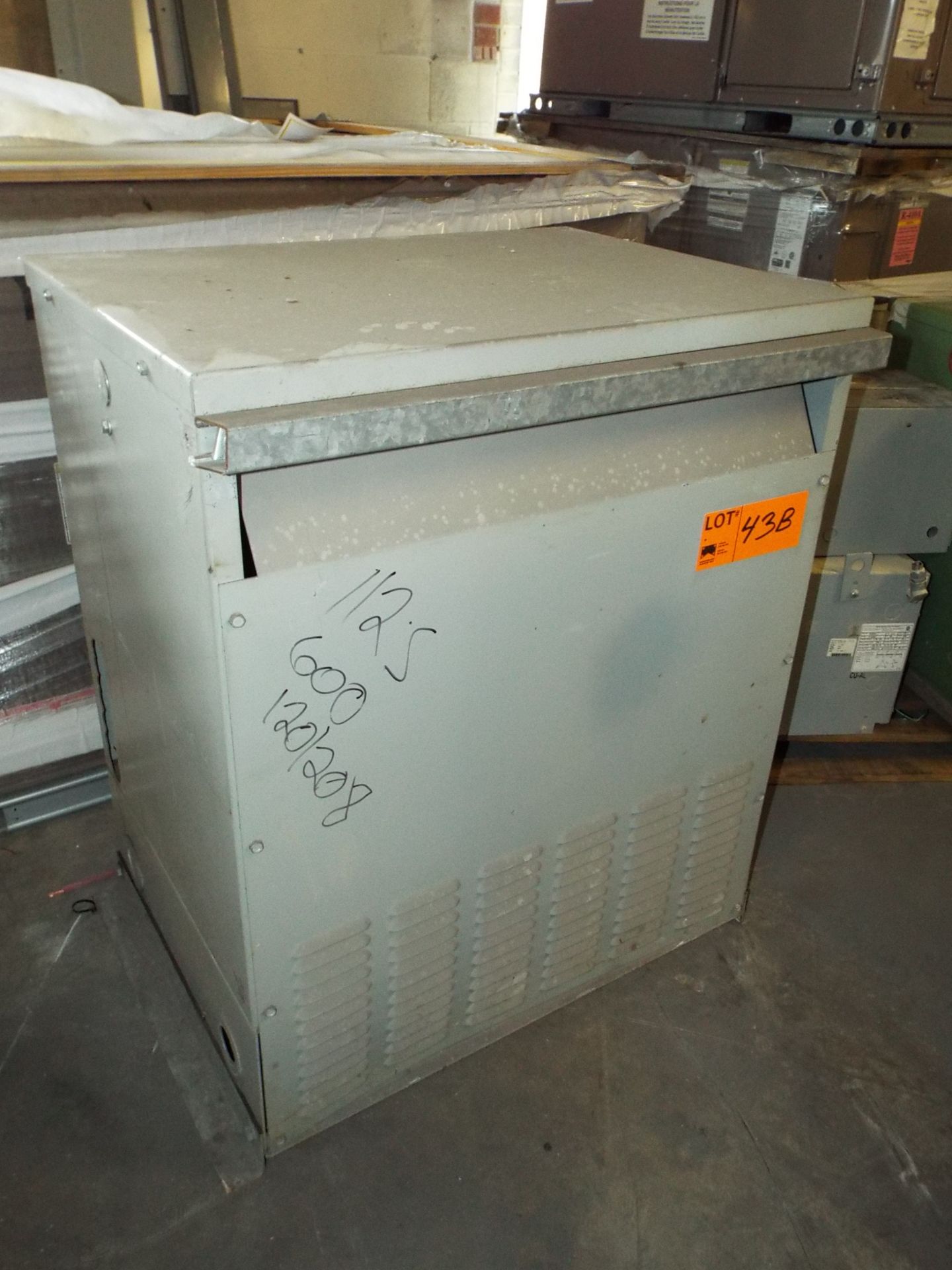 WESTINGHOUSE 112KVA, 3PH, 600HV, 120/208LV DRY TYPE TRANSFORMER