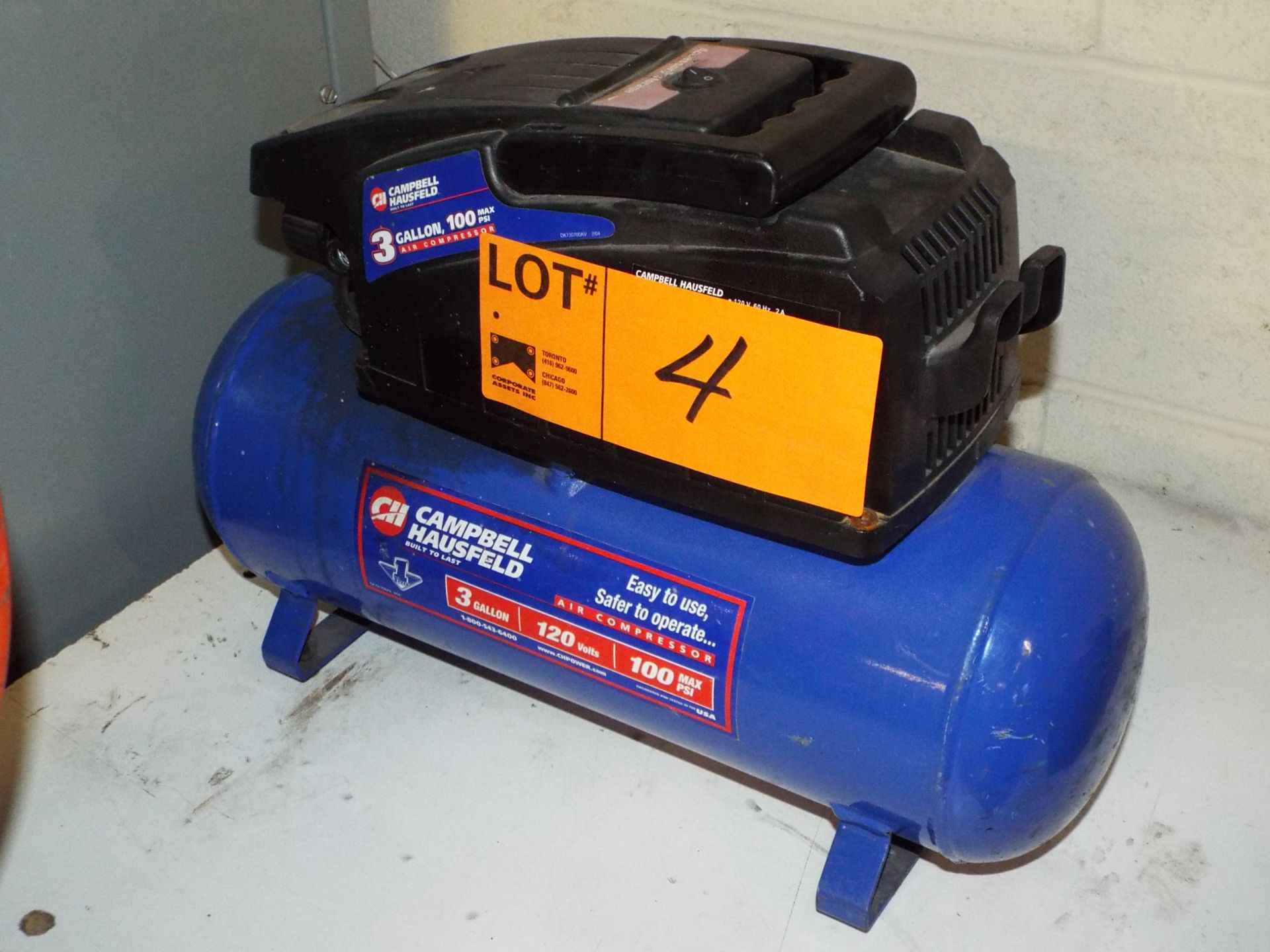 CAMPBELL-HAUSFELD 100 PSI PORTABLE AIR COMPRESSOR