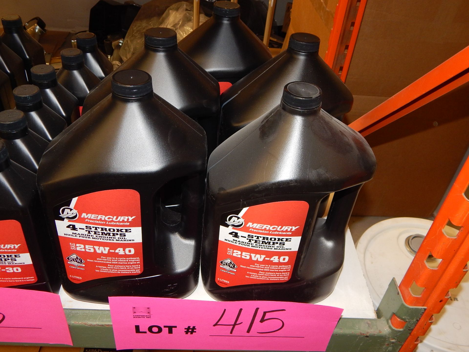 LOT- HUILES ET LUBRIFIANTS MERCURY / LOT-MERCURY OILS AND LUBRICANTS