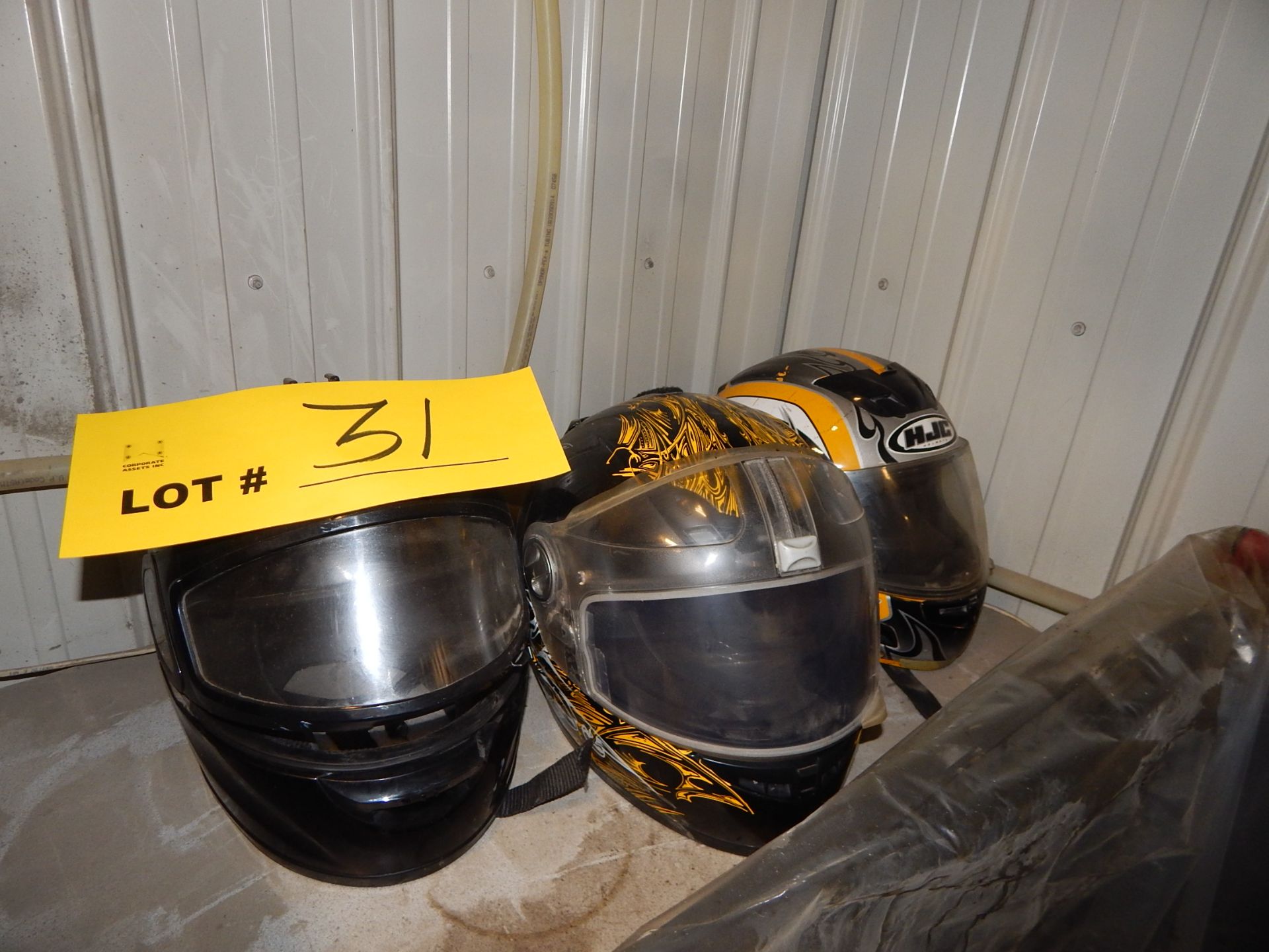 LOT- CASQUES / LOT-HELMETS