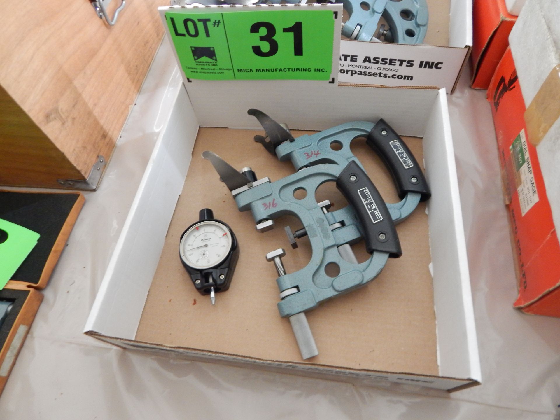 LOT/ MITUTOYO 1-2" SNAP GAUGE