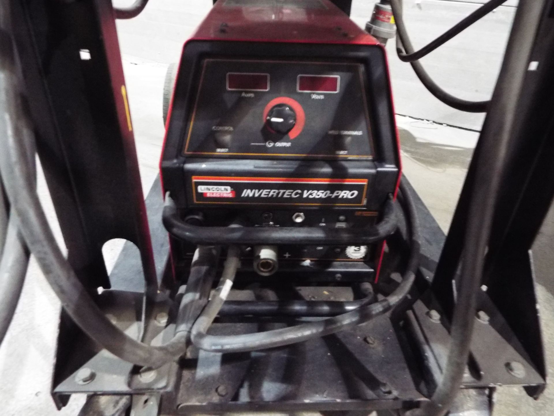 LINCOLN INVERTEC V350-PRO PORTABLE MULTI-PROCESS DIGITAL WELDER WITH LINCOLN DOUBLE HEADER DH-10 - Image 2 of 4