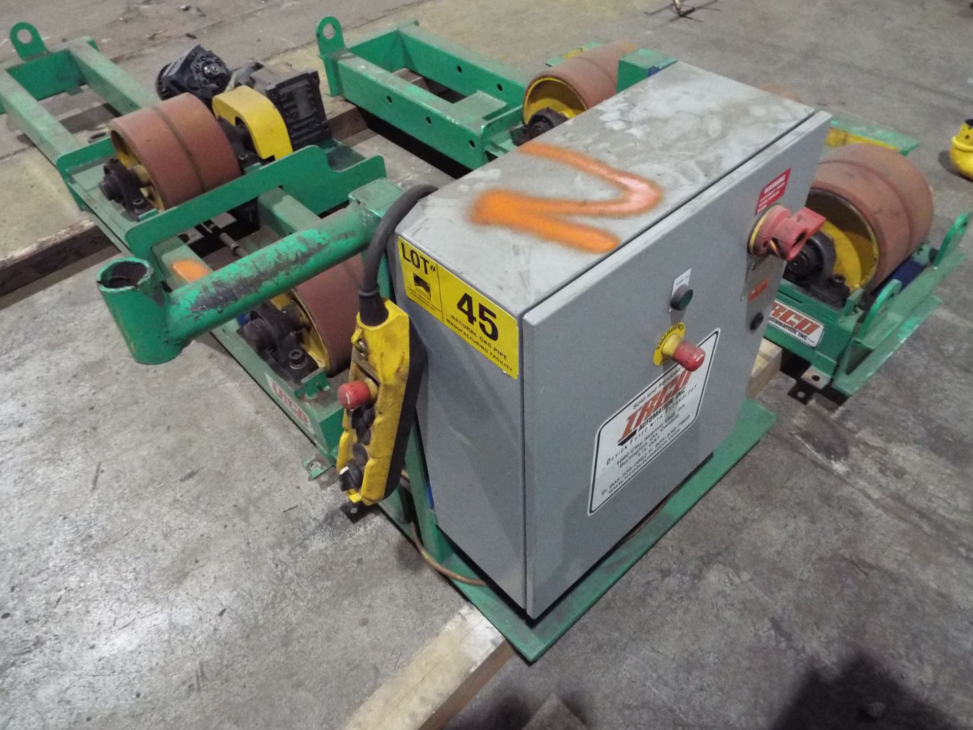 IRCO TANK TURNING ROLL SYSTEM WITH (1) POWERED DRIVE ROLL, (1) IDLER ROLL, VARIABLE SPEED DRIVE,