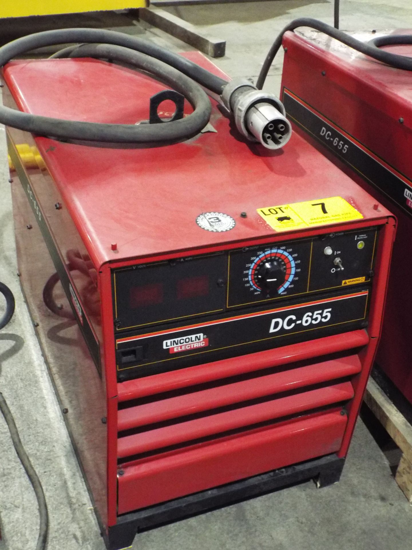 LINCOLN IDEALARC DC-655 DIGITAL ARC WELDING POWER SOURCE S/N: U1080212600