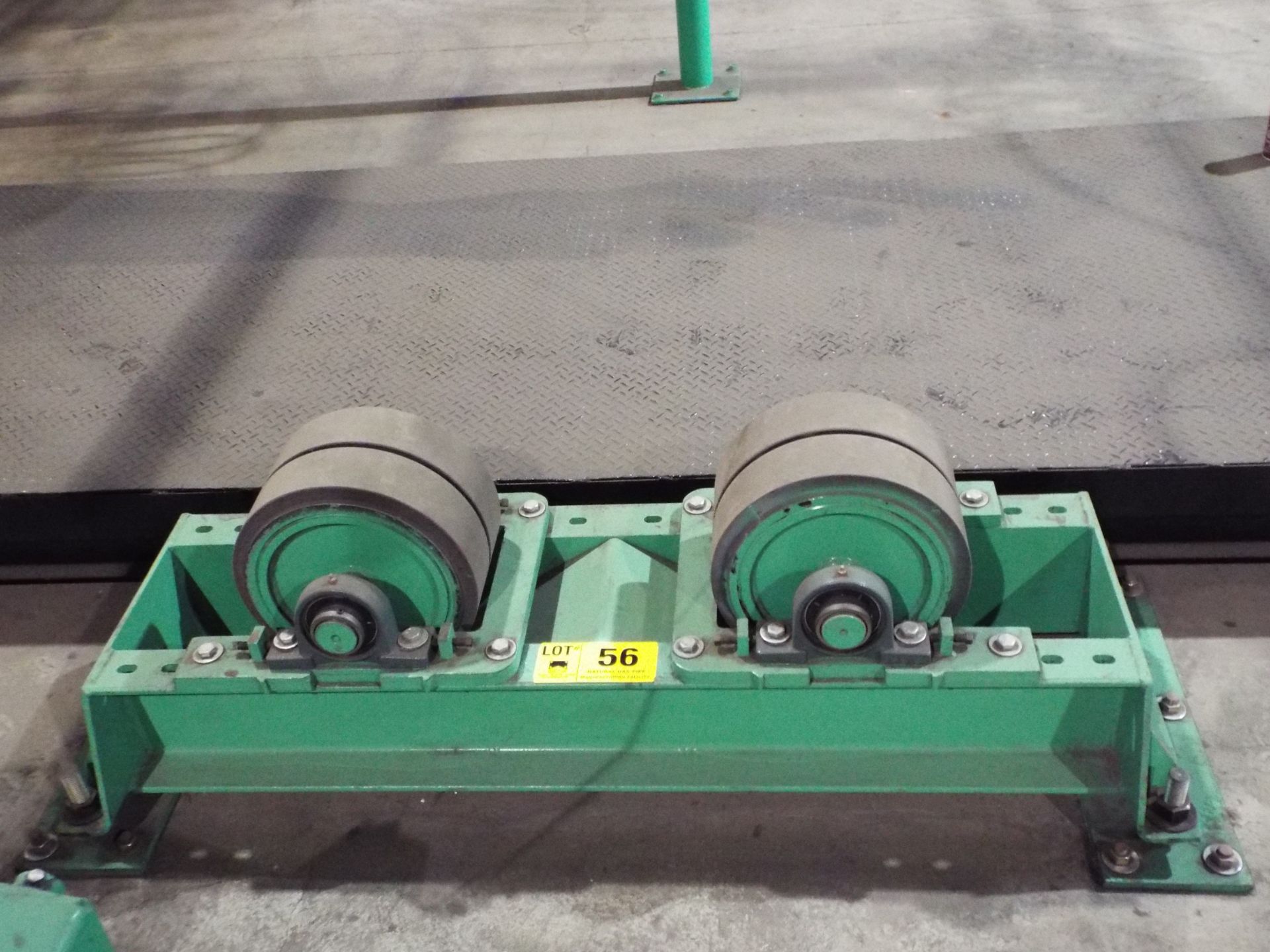 MFG. UNKNOWN IDLER TANK TURNING ROLLS WITH APPROX. 15" DIAMETER ADJUSTABLE WHEELS WITH APPROX. 20"