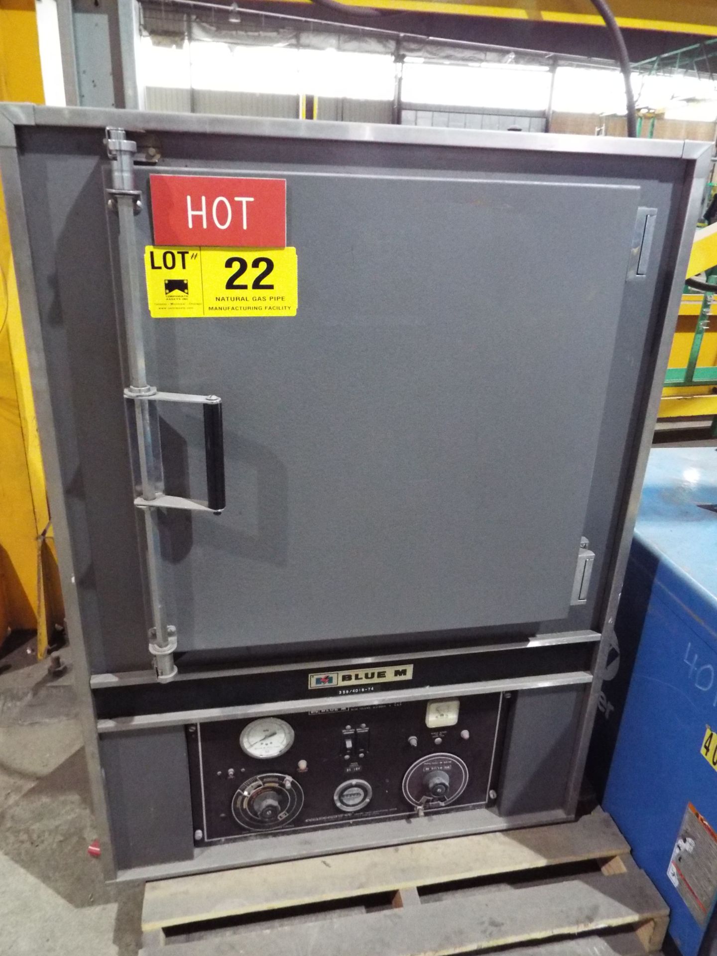BLUE M POM-2006C-1 ELECTRODE STABILIZING OVEN WITH 343 C / 650 F MAX. TEMPERATURE S/N: N/A
