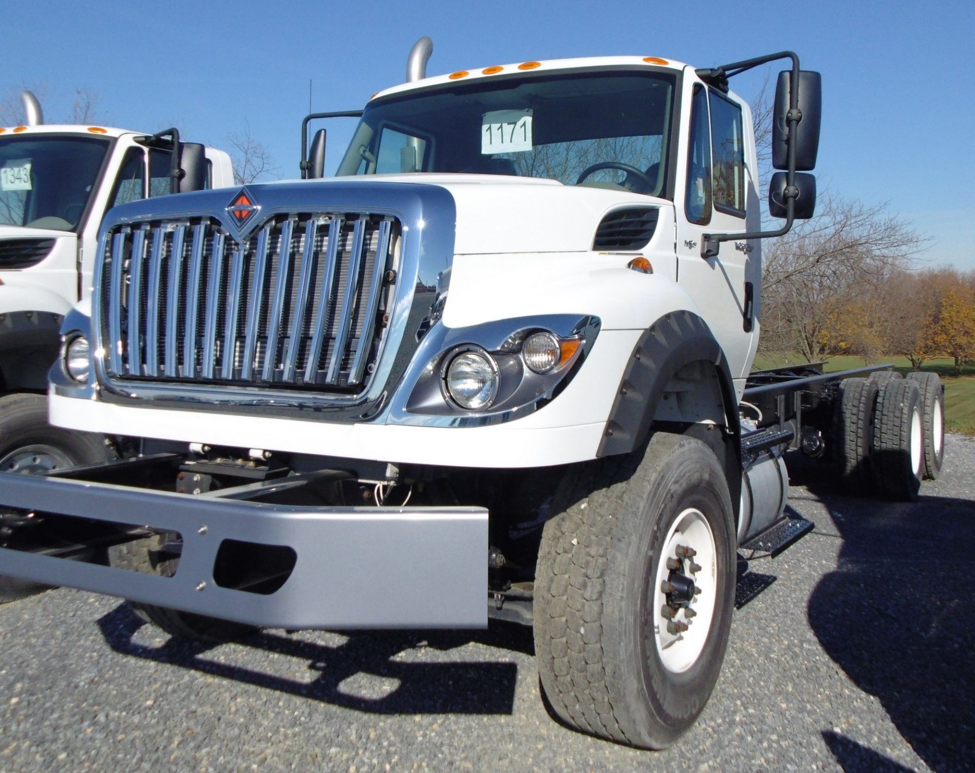 INTERNATIONAL (2014) 7600 SBA 6X4 2010 TANDEM AXLE TRUCK WITH NAVISTAR N13 430HP DIESEL ENGINE,