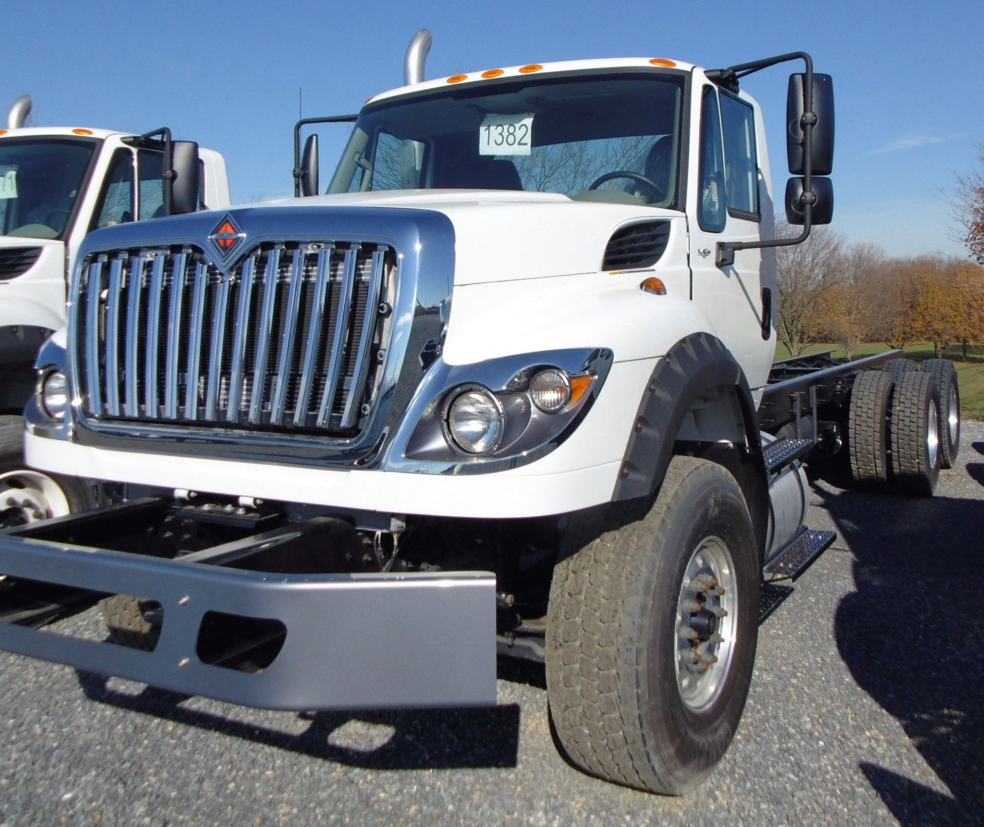 INTERNATIONAL (2015) 7600 SBA 6X4 2010 TANDEM AXLE TRUCK WITH NAVISTAR N13 430HP DIESEL ENGINE,