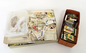 Quantity of cigarette and trade cards to include Wills complete set of 100 European Royalty,