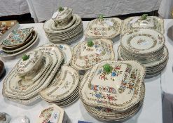 Late Victorian Copeland Spode pottery "Nigel" pattern dinner service with five graduated meat