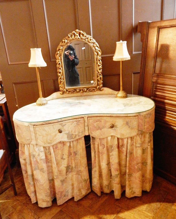20th century dressing table with side lamps and gilt frame