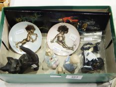 Two Brownie Downing mini plates, Oriental lacquered picture, a scary pottery black cat,