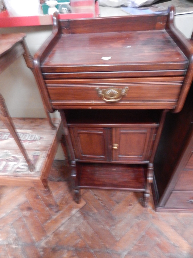 An oak two-tier cabinet,