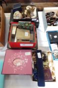 A quantity of costume jewellery, compacts, brooches, necklaces, Festival of Britain coin, boxes,