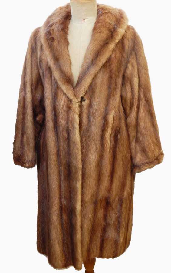 Beige mink coat with gilt and leather buttons, - Image 2 of 2