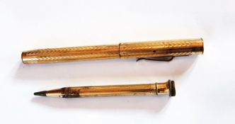 Wahl gold-filled and bakelite fountain pen with chevron design and plated propelling pencil (2)