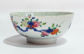 A Chinese Chien Lung porcelain bowl decorated with polychrome and gilt enamelled lychees and