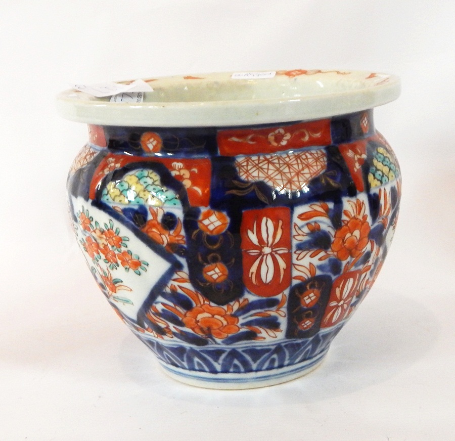 Imari porcelain covered vase, - Image 2 of 3