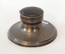 A George V silver capstan inkwell, the hinged cover with faux-tortoiseshell top, Birmingham 1945,