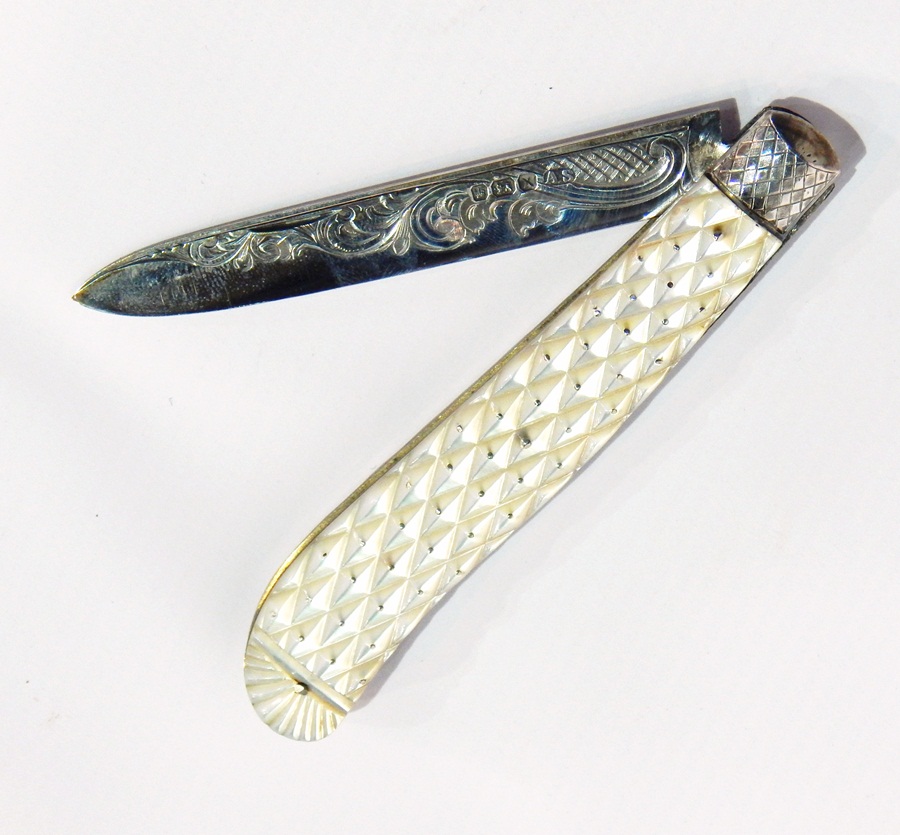 Victorian mother-of-pearl mounted silver fruit knife with lozenge engraved mother-of-pearl handle