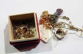 Quantity of silver and gold jewellery including gatelink bracelet, etc.