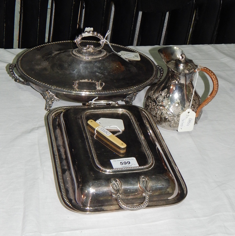 An EPNS lidded serving dish, a silver plated warming dish with lid,