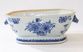 Chinese exportware blue and white shaped rectangular two handled tureen, porcelain,