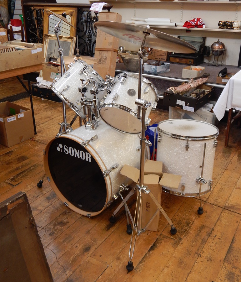 Sonor special edition drum kit in white pearl,
