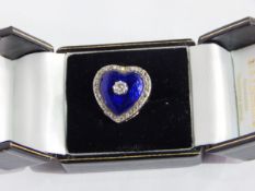 Gold, blue enamel and diamond heart-shaped ring, set centre stone (approx. 0.