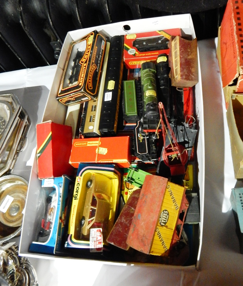 Quantity of Hornby '00' gauge engines and '0' gauge tin plate banana wagon etc.