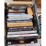 A quantity of books relating to art including Hockney, David "Secret Knowledge",