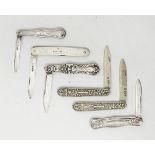 A George silver IV fruit knife with floral decoration together with five others (6)