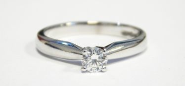 Platinum solitaire diamond ring, the stone approx. 0.