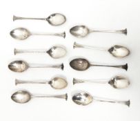 11 silver Onslow pattern teaspoons by William Hutton & Sons,