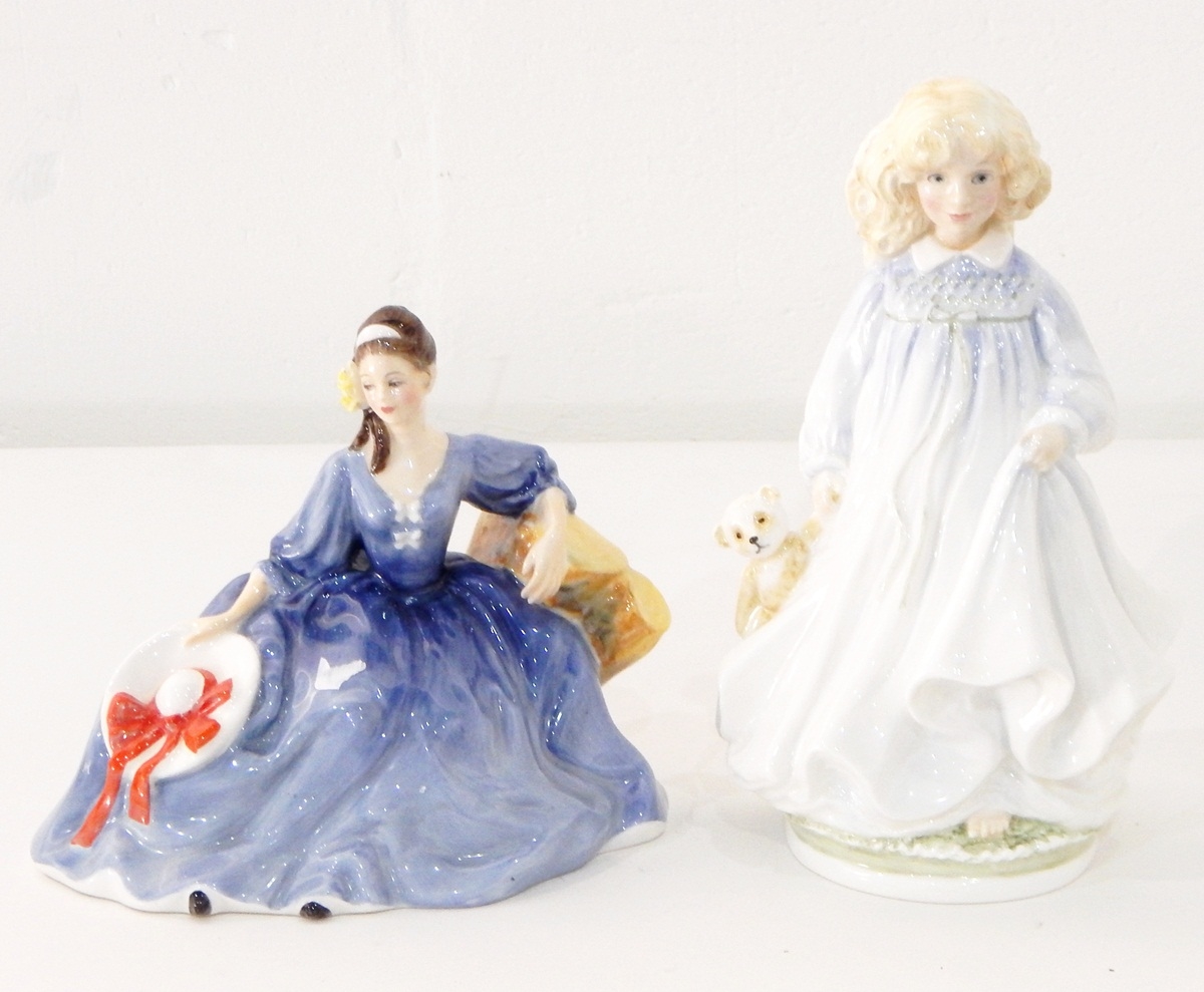 A limited edition Royal Doulton figurine "Hope" HN3061, No.