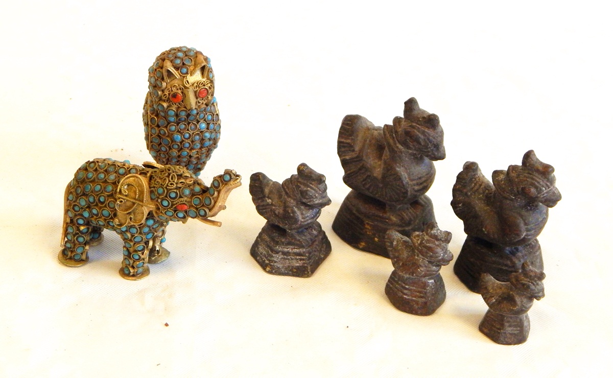 Five Indian metal model stylised chickens,