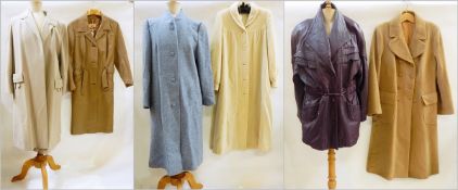 Various vintage wool coats and two leather coats (6)