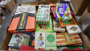 A large quantity of games and puzzles,