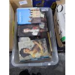 Large quantity of books relating to Art,