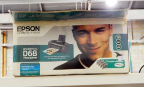 An Epson Stylus D68 photo printer