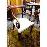 A set of five Regency style mahogany dining chairs (5)