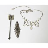 Silver fringe necklace set with moonstone cabochons,