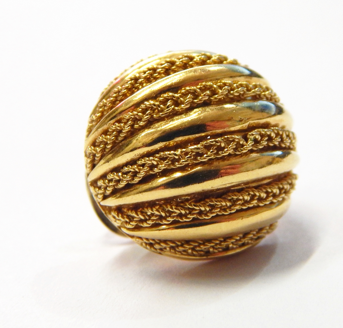 18ct gold dress ring, - Image 2 of 9