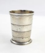 Victorian silver collapsible beaker by Walter Thornhill & Co, London 1887,