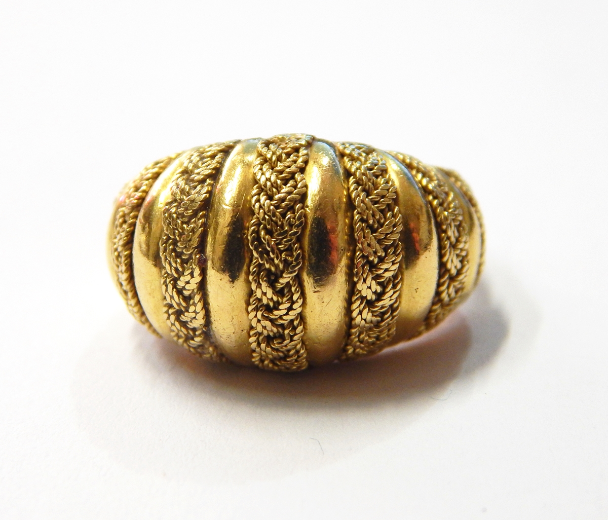 18ct gold dress ring, - Image 6 of 9