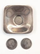Portuguese silver coloured metal coin set ash tray,