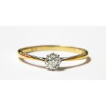 Gold and solitaire diamond ring, approx. 0.